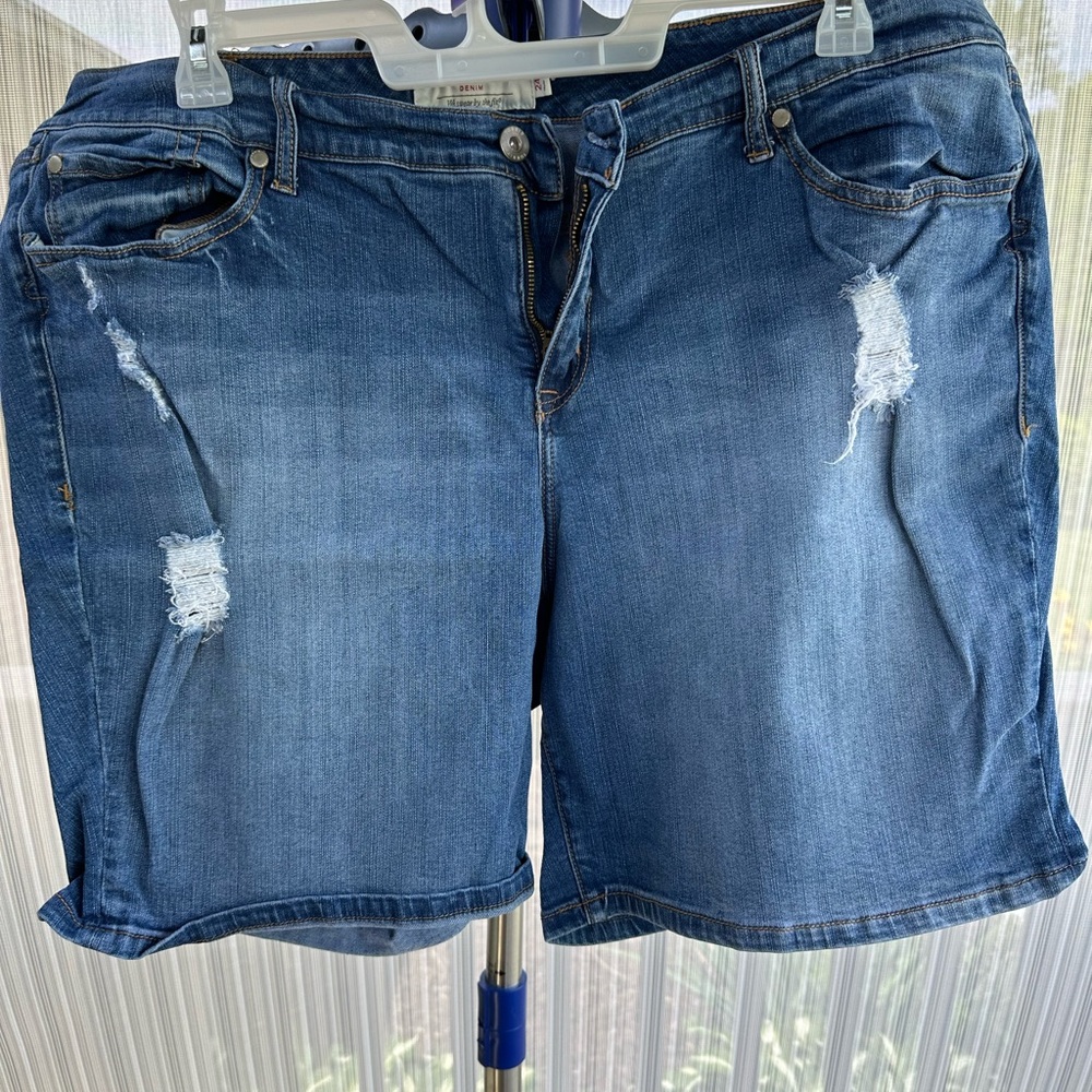Torrid Blue Jean Shorts Distressed Mid-Thigh